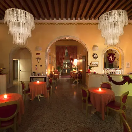 Antica Corte Marchesini ホテル 3*