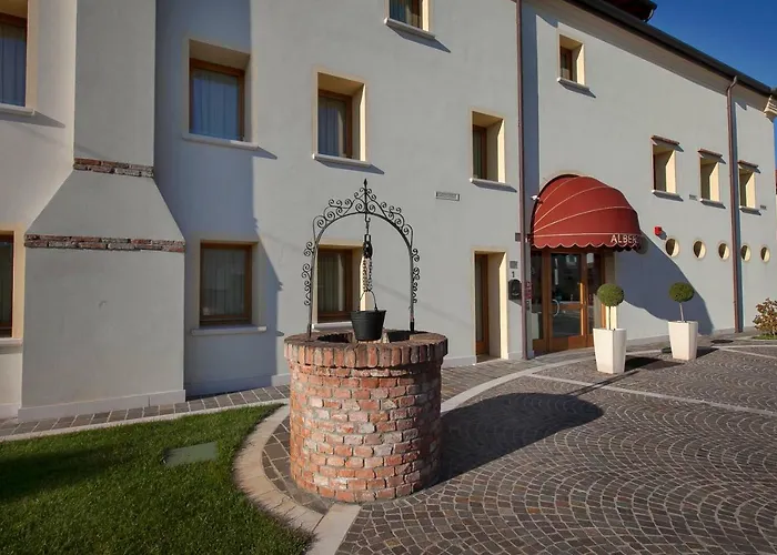 Antica Corte Marchesini Szálloda 3*