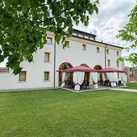 Antica Corte Marchesini 3*