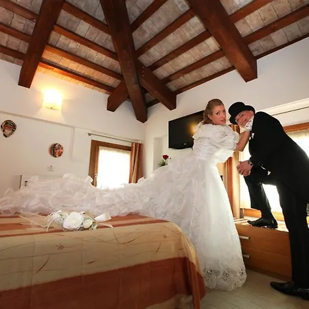 Antica Corte Marchesini Hotel 3*