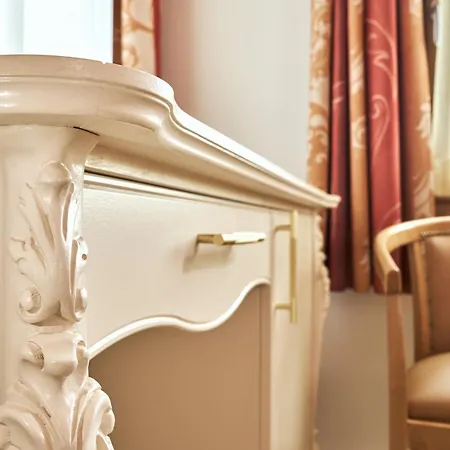 Antica Corte Marchesini 3* Campagna Lupia