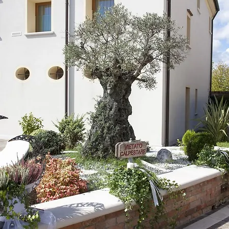 Antica Corte Marchesini 3* Campagna Lupia